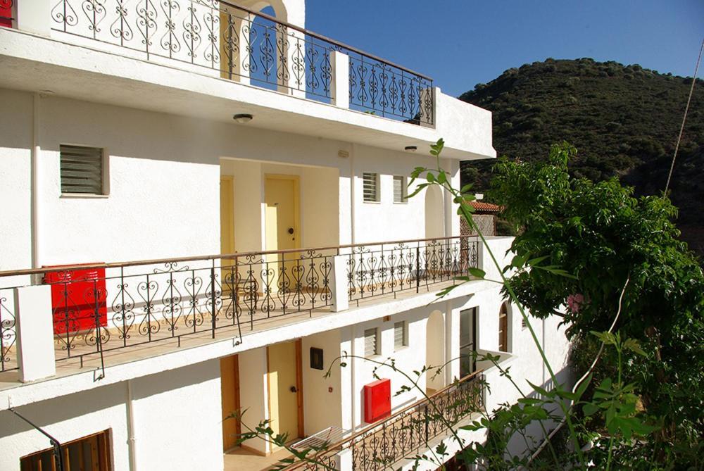 Hotel Ostria Agia Galini Exteriér fotografie